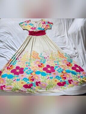 Retro Style Floral Maxi Dress